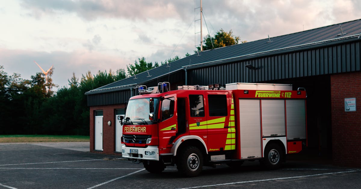 effektives krisenmanagement: erfahren sie, wie unternehmen auf unerwartete herausforderungen reagieren, risiken minimieren und nachhaltige lösungen für krisensituationen entwickeln können.