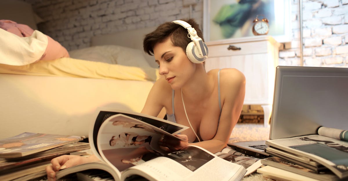 entdecken sie die neuesten trends und inspirierende looks in führenden fashion magazinen. erhalten sie exklusive einblicke, modetipps und aktuelle nachrichten aus der welt der mode.