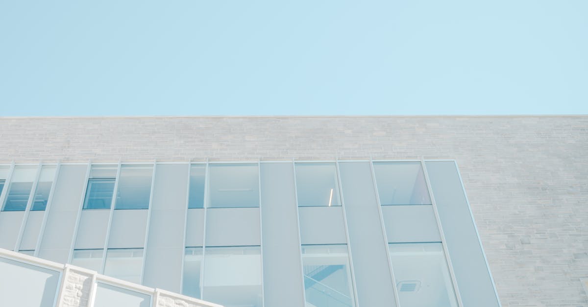 entdecken sie die schönheit des minimalismus: ein lebensstil, der einfachheit, klarheit und fokus fördert. erleben sie, wie weniger mehr sein kann und wie sie durch minimalistisches design und denken mehr freiheit und ruhe in ihrem leben schaffen können.