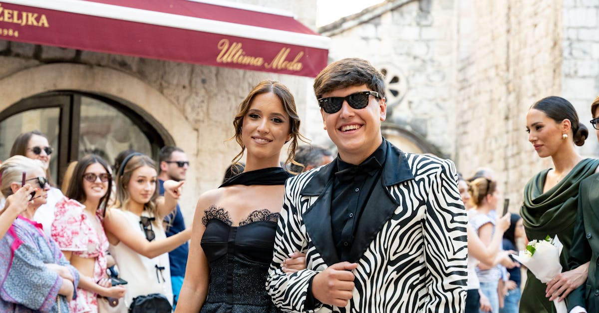 entdecken sie die neuesten modetrends, die ihren stil aufpeppen! von angesagten farbkombinationen bis hin zu must-have-accessoires - bleiben sie modisch und aktuell mit unseren hilfreichen tipps und inspirationen.