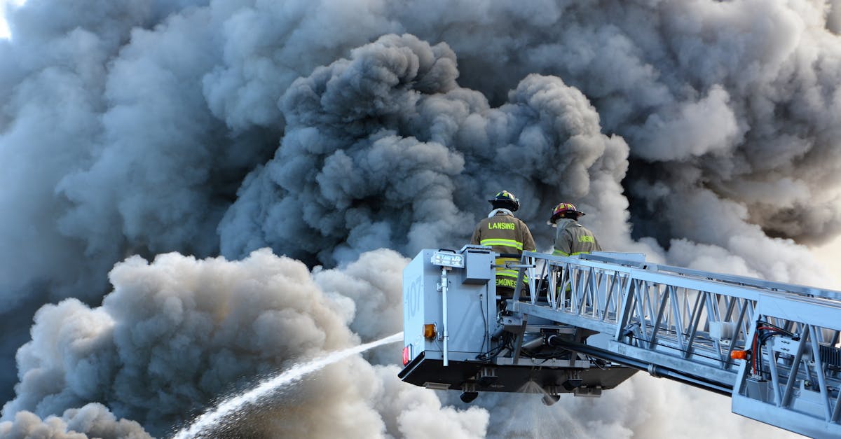 effektives krisenmanagement: strategien und tipps zur erfolgreichen bewältigung von unternehmenskrisen. lernen sie, risiken frühzeitig zu erkennen, situationen zu analysieren und klare handlungspläne zu entwickeln.