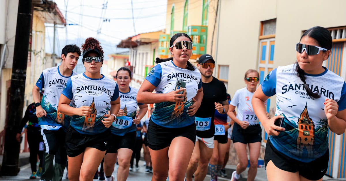 entdecken sie die kraft von teamgeist! erfahren sie, wie team spirit motivation, zusammenarbeit und erfolg im unternehmen fördert. tipps und strategien für ein starkes, inspirierendes team.