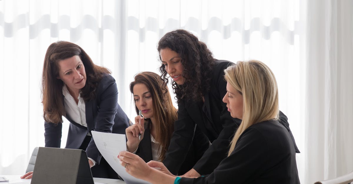 entdecken sie inspirierende geschichten und erfolge von frauen in der geschäftswelt. erfahren sie, wie weibliche führungskräfte innovative strategien entwickeln und die wirtschaft verändern.