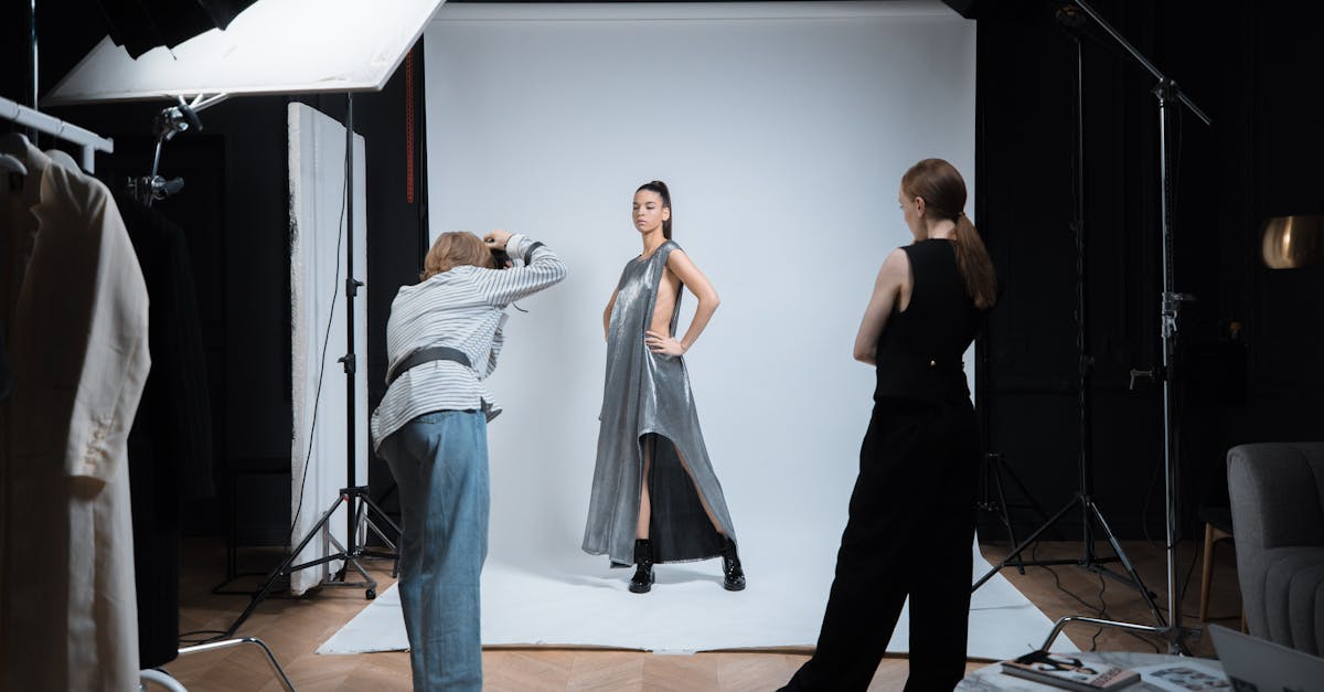 entdecken sie die neuesten modetrends, die ihren stil revolutionieren werden. von angesagten outfits bis hin zu must-have-accessoires – bleiben sie immer im trend und setzen sie ein modisches statement!