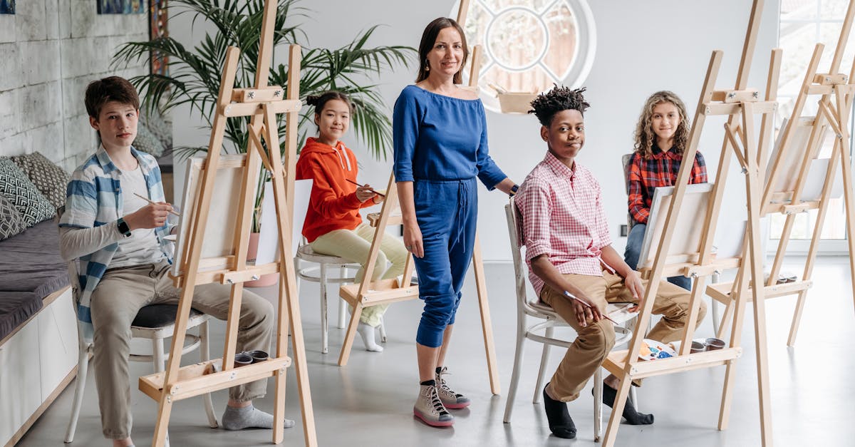 entdecken sie außerschulische lernmöglichkeiten, die kreativität, teamarbeit und persönliche entwicklung fördern. erfahren sie, wie extracurricular activities das lernen außerhalb des unterrichts bereichern können.