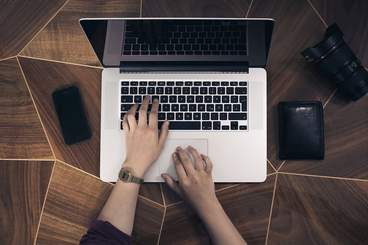 Wie organisiere ich meinen Arbeitsbereich für das Blogging?