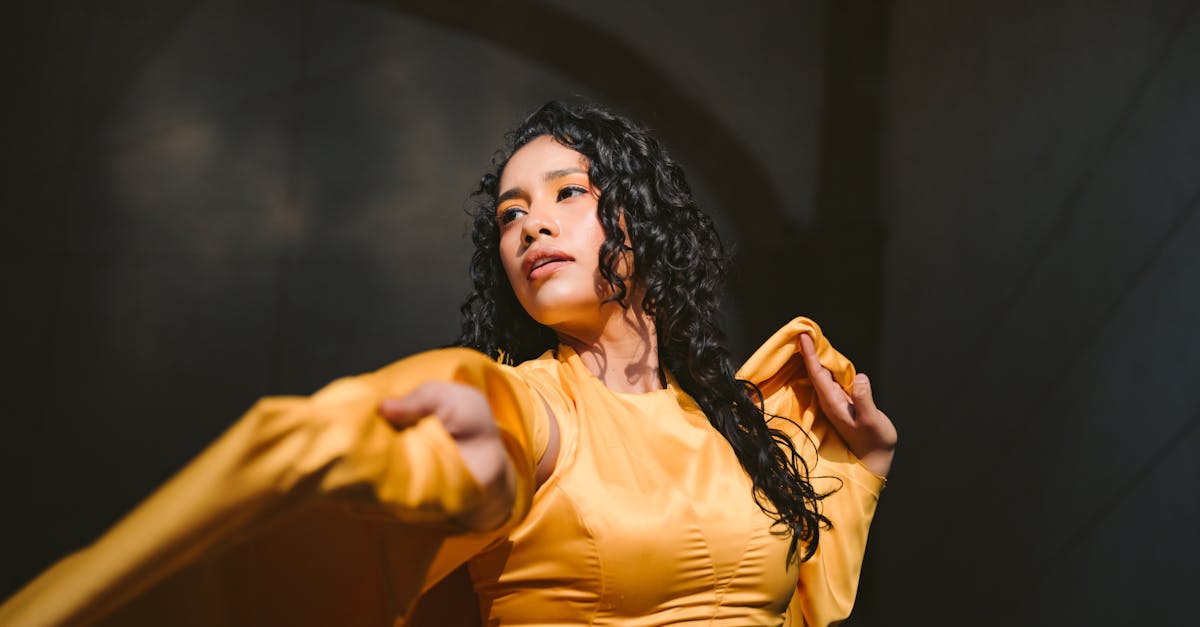 Frauenförderung in der heutigen Arbeitswelt: Chancen und Herausforderungen